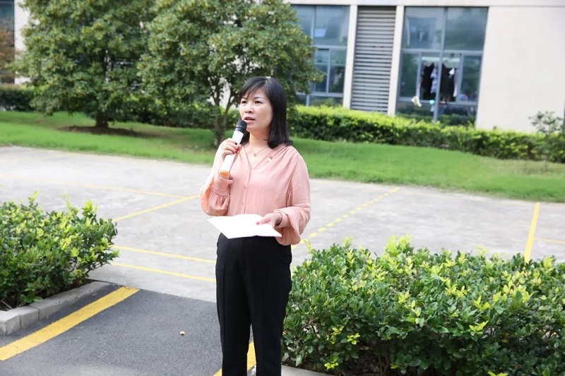 2411601371419132.jpg 3.jpg